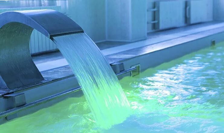 Крытый бассейн