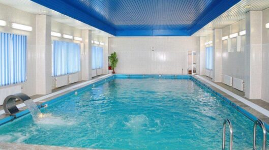 Бассейн и сауна